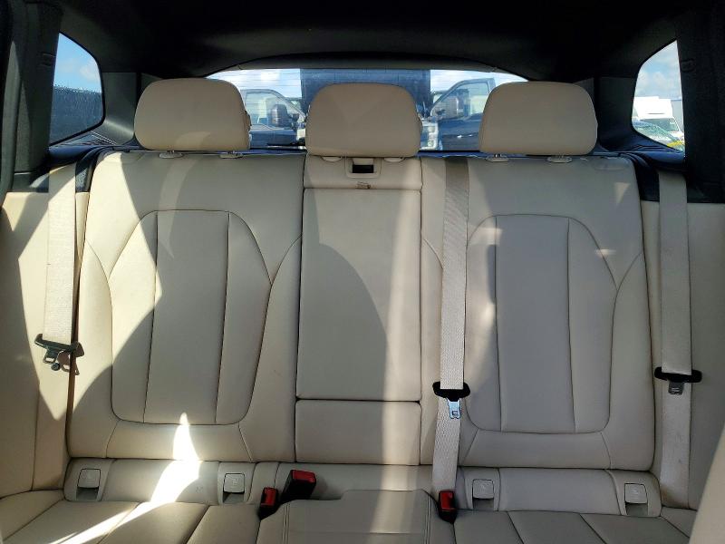 Photo 10 from auction – 2019 BMW X3 with VIN 5UXTR7C59KLF27413