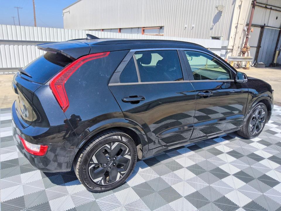 Photo 3 from auction – 2023 KIA NIRO with VIN KNDCR3L13P5035959