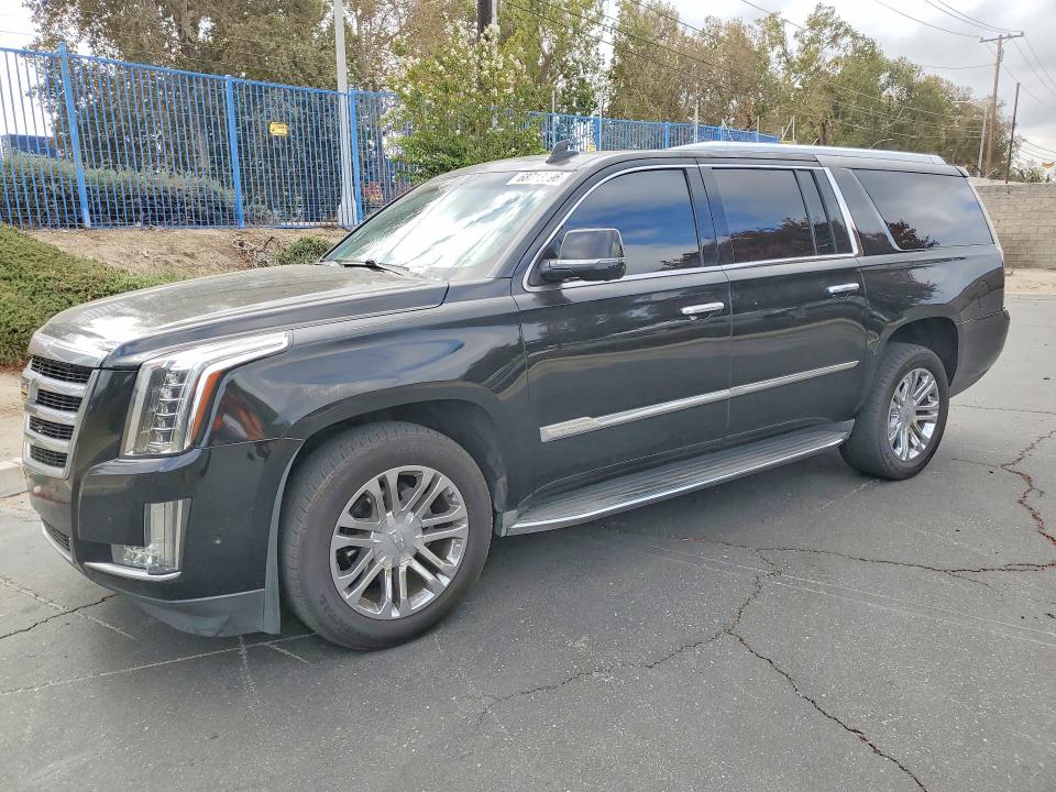 2017 CADILLAC ESCALADE - Търг №68713096
