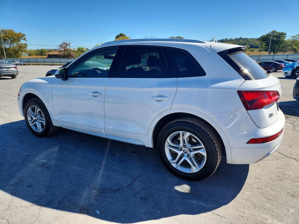 Фото 2 с аукциона – 2018 AUDI Q5 с VIN WA1ANAFY5J2009852