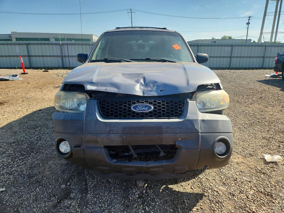 Photo 5 from auction – 2007 FORD ESCAPE with VIN 1FMCU93167KA65553