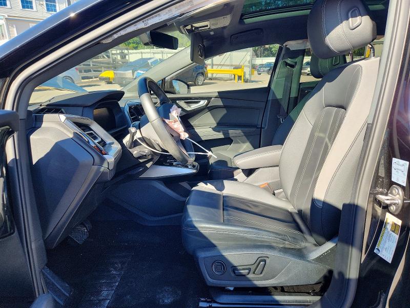 Photo 7 from auction – 2024 AUDI Q4 E-TRON with VIN WA1LUBFZ5RP070028