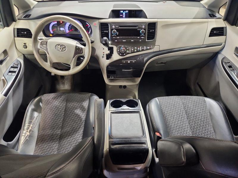 Photo 8 from auction – 2012 TOYOTA SIENNA with VIN 5TDXK3DC4CS188473
