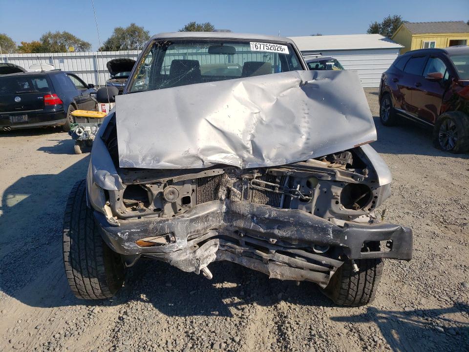 Photo 5 from auction – 1994 TOYOTA PICKUP with VIN 4TARN01PXRZ220688