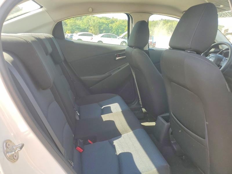 Photo 10 from auction – 2016 SCION IA with VIN 3MYDLBZV2GY145108