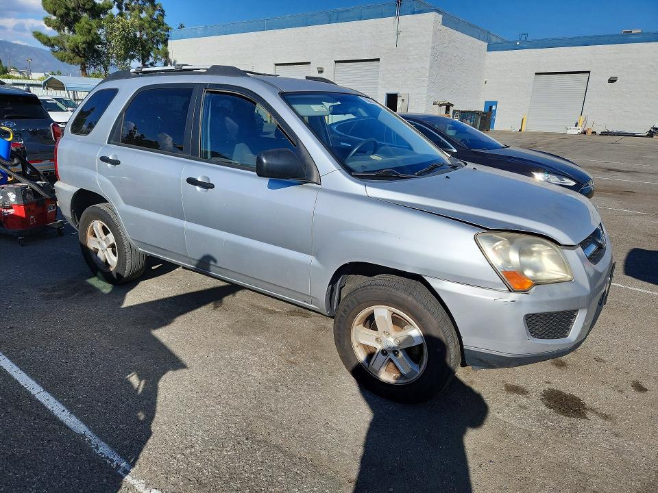 Снимка 4 от търг – 2009 KIA SPORTAGE с VIN KNDJF723497613522