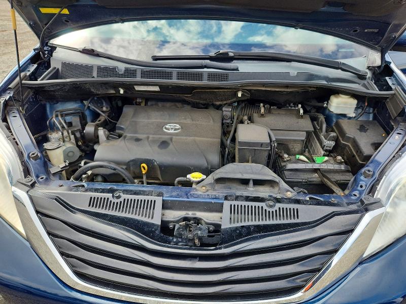 Photo 12 from auction – 2011 TOYOTA SIENNA with VIN 5TDKK3DC7BS102162
