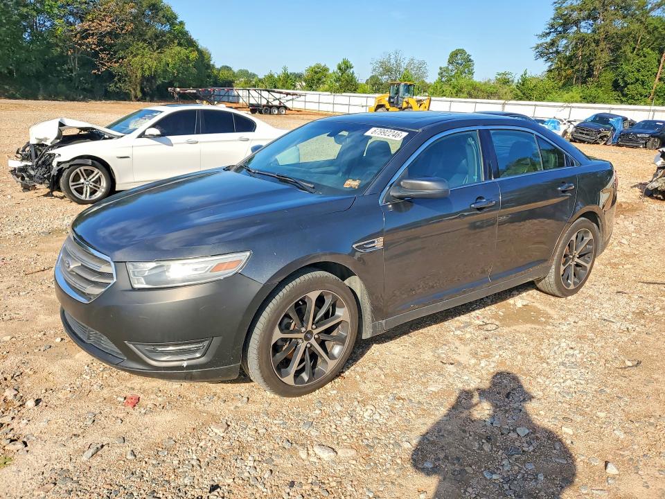 2016 FORD TAURUS - Търг №67992246