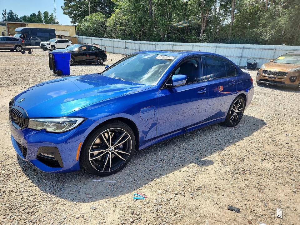 BMW 330E 2021 z numerem VIN WBA5P7C00MFJ92235 - Zdjęcie z aukcji