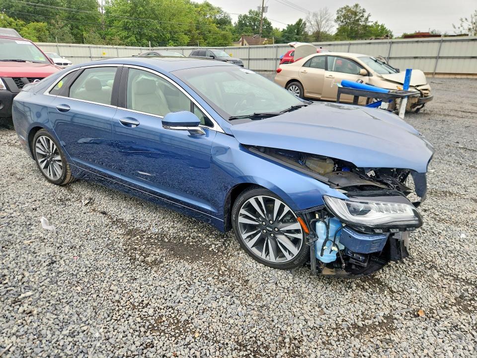 Photo 4 from auction – 2019 LINCOLN MKZ with VIN 3LN6L5F98KR623353