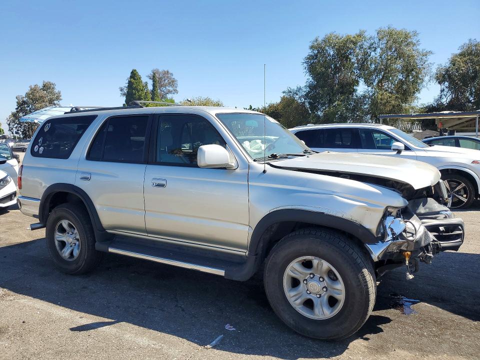 Photo 4 from auction – 2000 TOYOTA 4RUNNER with VIN JT3GN86RXY0147527