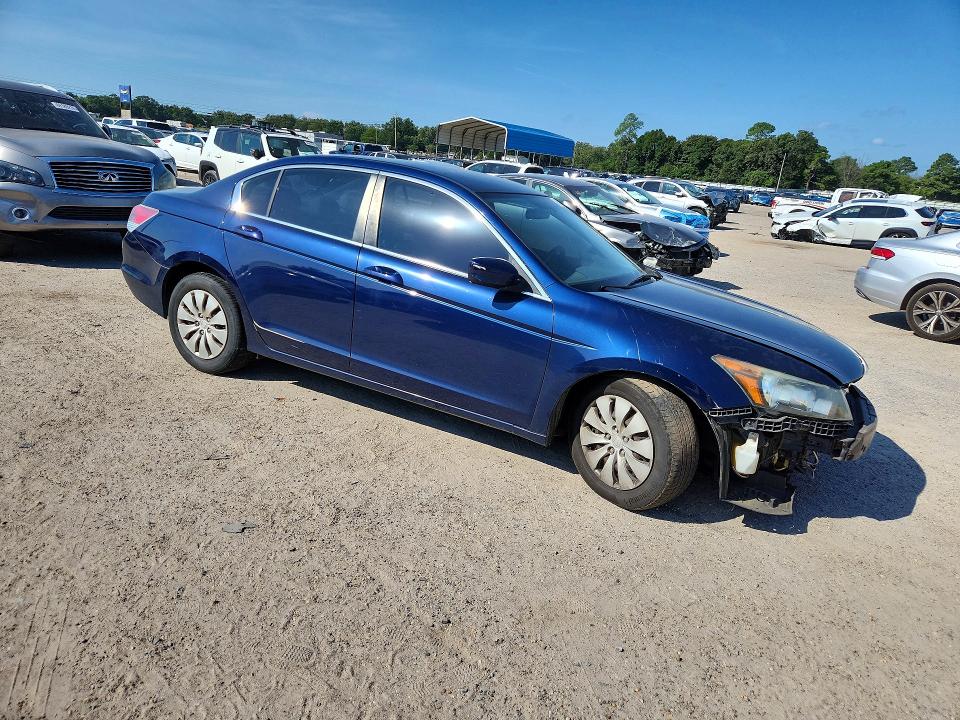 Снимка 4 от търг – 2010 HONDA ACCORD с VIN 1HGCP2F34AA172194