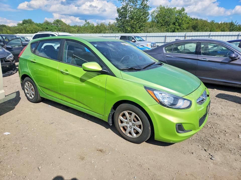 Photo 4 from auction – 2014 HYUNDAI ACCENT with VIN KMHCT5AE5EU197836