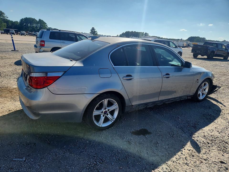 Zdjęcie 3 z aukcji – 2007 BMW 525 z VIN WBANE535X7CY06462