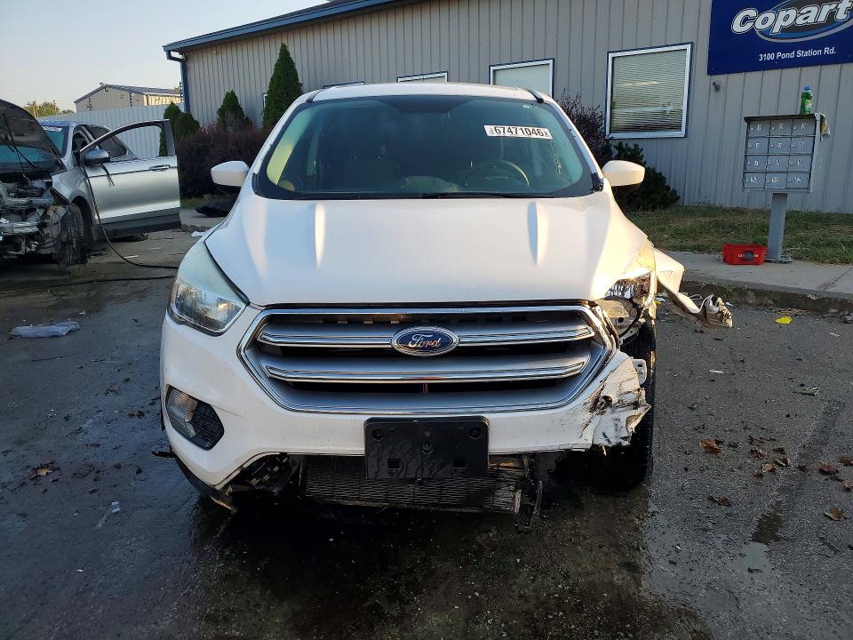 Снимка 5 от търг – 2017 FORD ESCAPE с VIN 1FMCU0GD1HUE70340