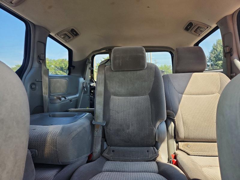 Photo 10 from auction – 2010 TOYOTA SIENNA with VIN 5TDKK4CC4AS321053