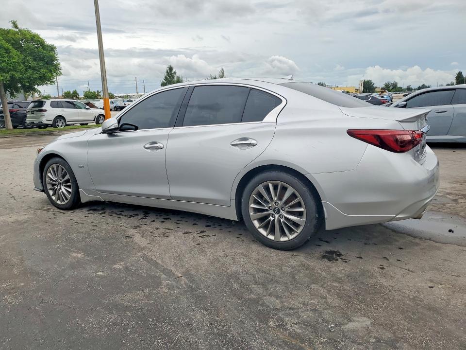 Photo 2 from auction – 2019 INFINITI Q50 with VIN JN1EV7AR4KM554041