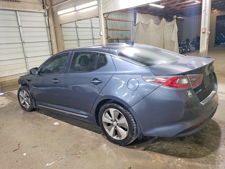 Zdjęcie 2 z aukcji – 2014 KIA OPTIMA z VIN KNAGN4AD3E5065554