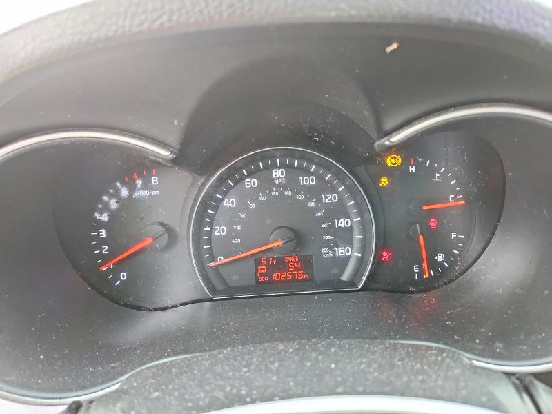 Photo 9 from auction – 2014 KIA SORENTO with VIN 5XYKT4A68EG485662
