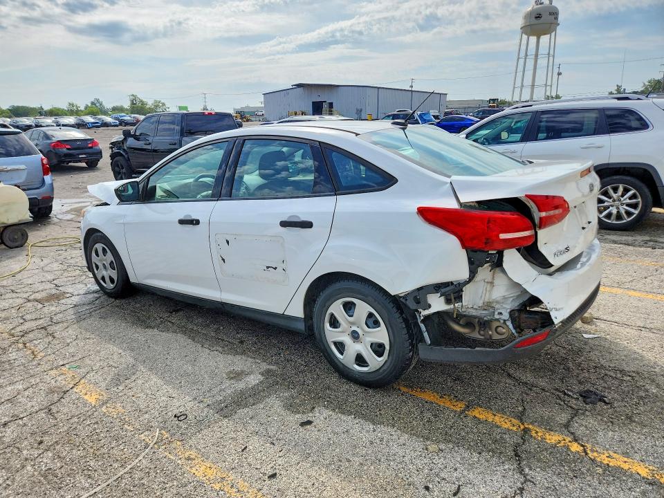 Photo 2 from auction – 2015 FORD FOCUS with VIN 1FADP3E27FL342793