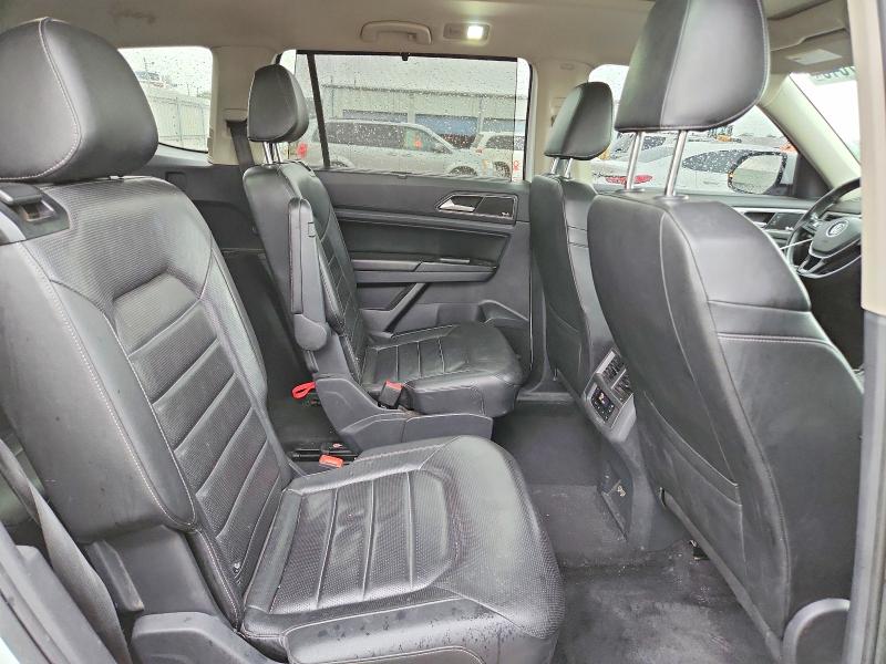 Снимка 11 от търг – 2018 VOLKSWAGEN ATLAS с VIN 1V2NR2CA1JC582748