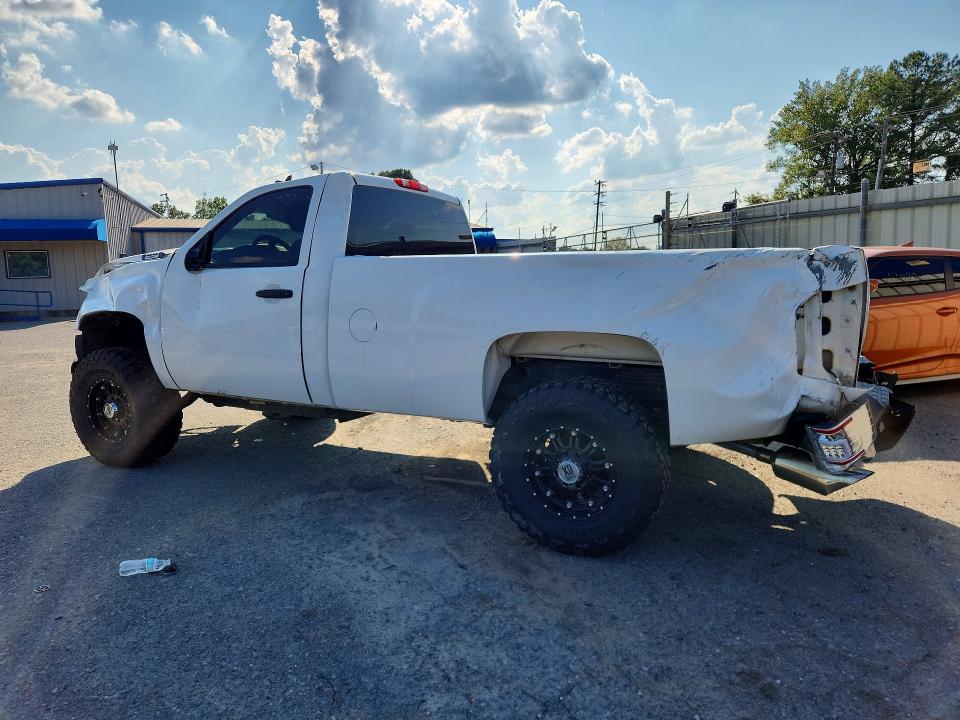 Photo 2 from auction – 2007 CHEVROLET SILVERADO with VIN 1GCHC24KX7E562793