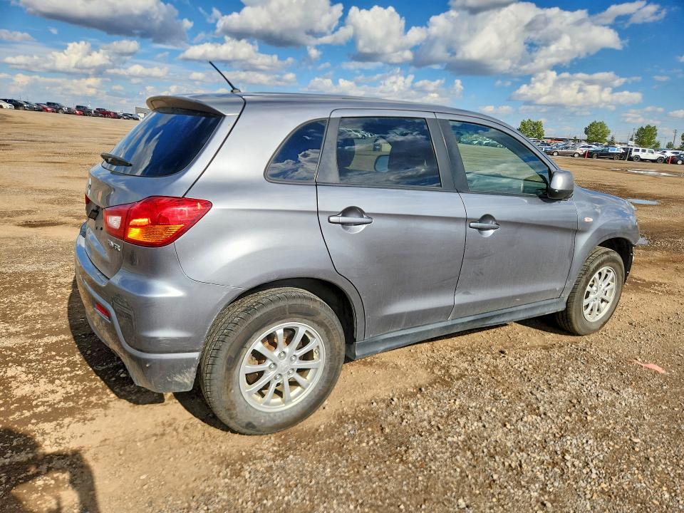 Photo 3 from auction – 2011 MITSUBISHI RVR with VIN JA4AJ3AU0BZ607321