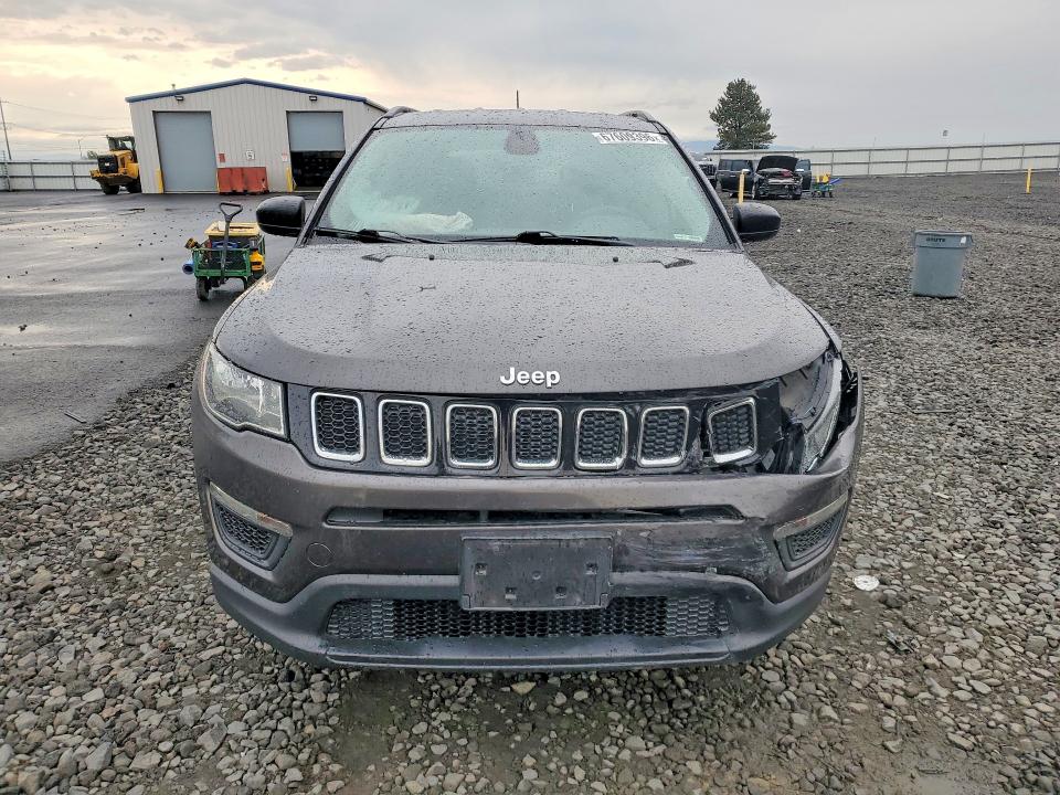 Photo 5 from auction – 2018 JEEP COMPASS with VIN 3C4NJDAB8JT481663