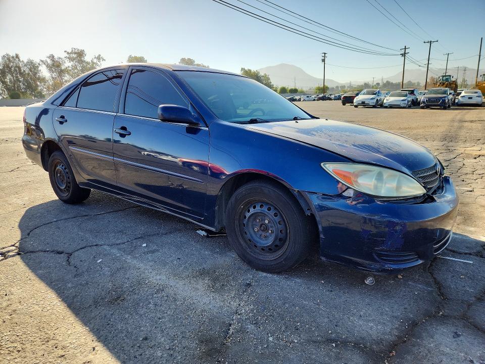 Photo 4 from auction – 2004 TOYOTA CAMRY with VIN 4T1BE32K64U378165