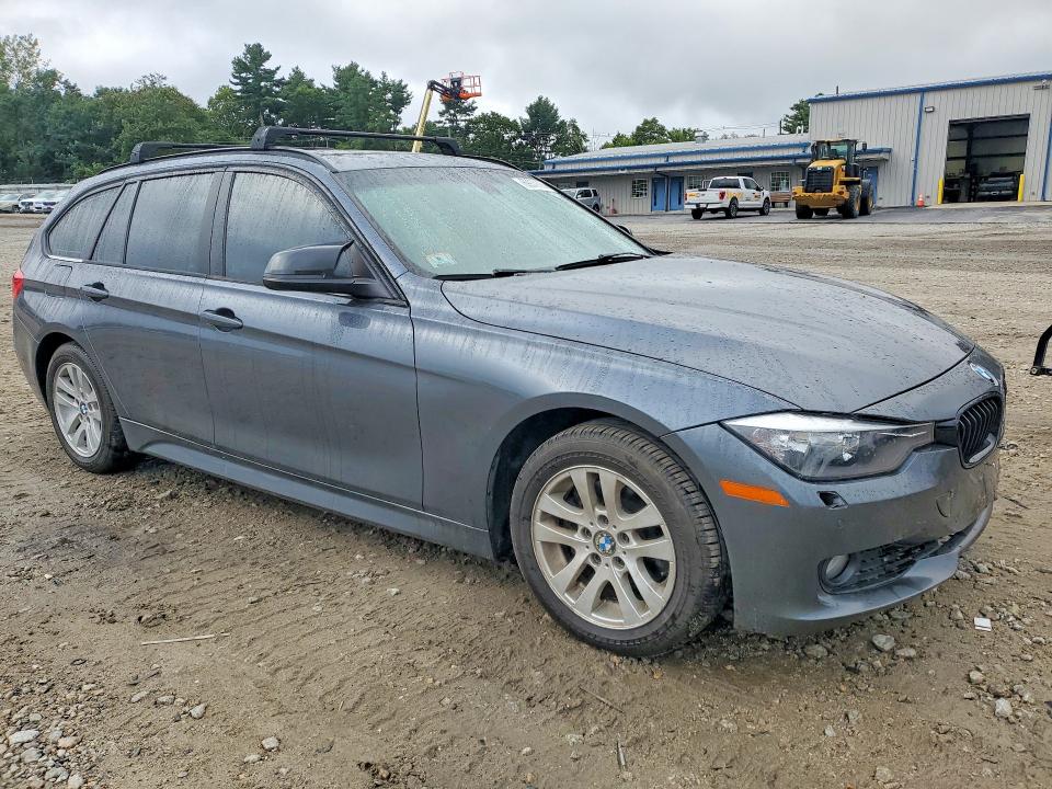 Foto 4 de la subasta – 2015 BMW 328 con VIN WBA3G7C57FK296816