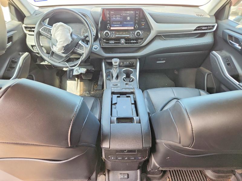 Photo 8 from auction – 2022 TOYOTA HIGHLANDER with VIN 5TDGZRBH3NS244242