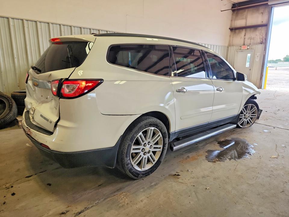 Photo 3 from auction – 2015 CHEVROLET TRAVERSE with VIN 1GNKRGKD2FJ111974