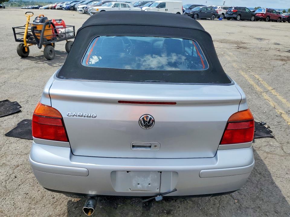Photo 6 from auction – 2002 VOLKSWAGEN CABRIO with VIN 3VWDC21V02M803502
