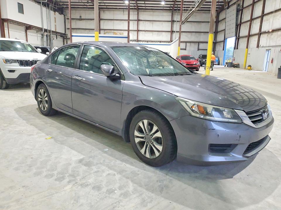 Снимка 4 от търг – 2014 HONDA ACCORD с VIN 1HGCR2F37EA049179