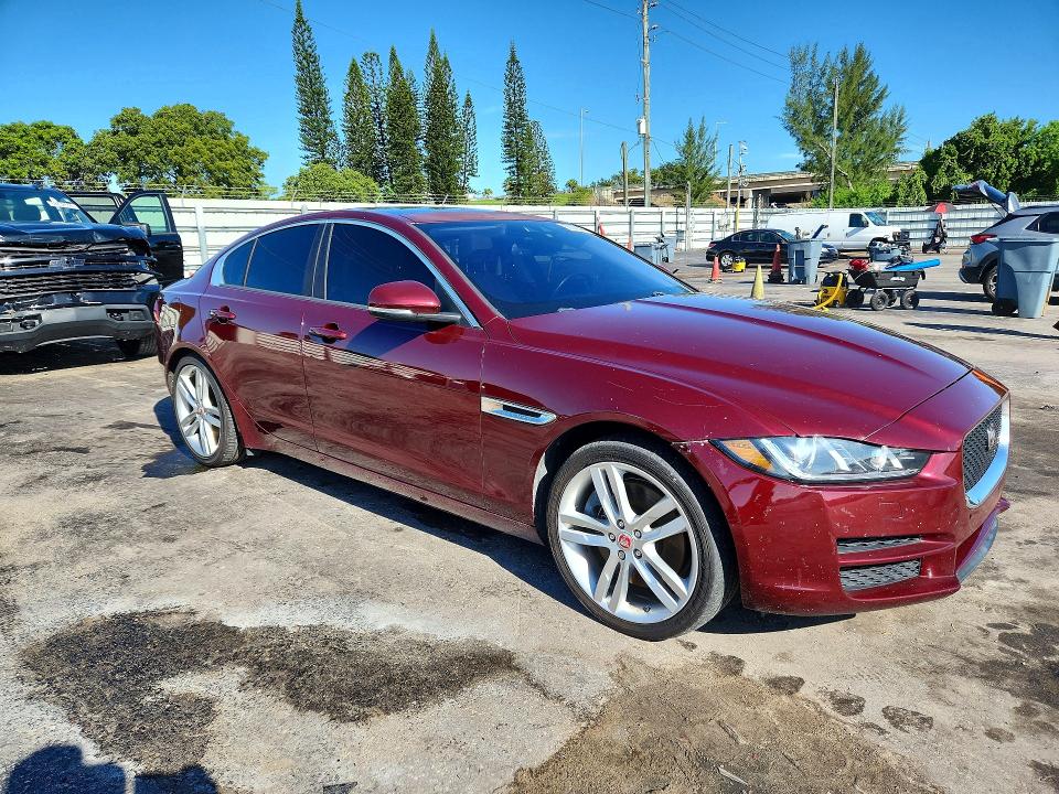 Photo 4 from auction – 2017 JAGUAR XE with VIN SAJAJ4BV1HCP10246