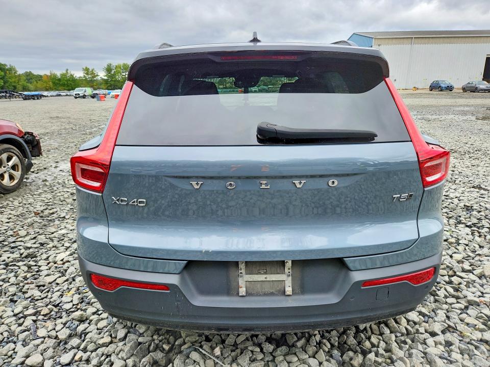Photo 6 from auction – 2021 VOLVO XC40 with VIN YV4162UM5M2559868