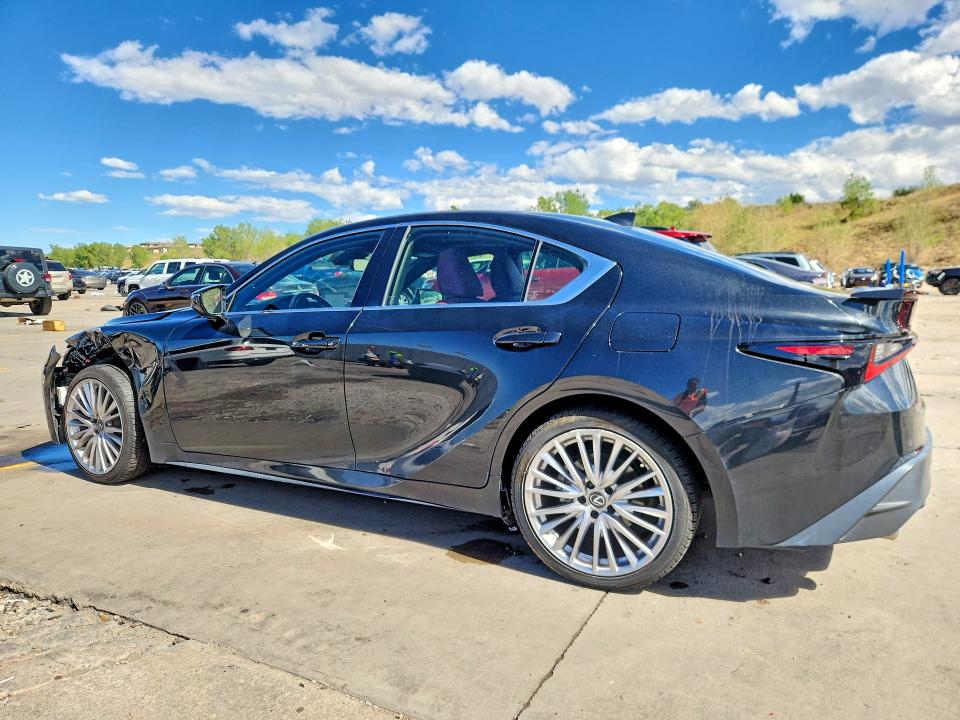 صورة رقم 2 من المزاد - 2022 LEXUS IS مع VIN JTHD81F26N5048491