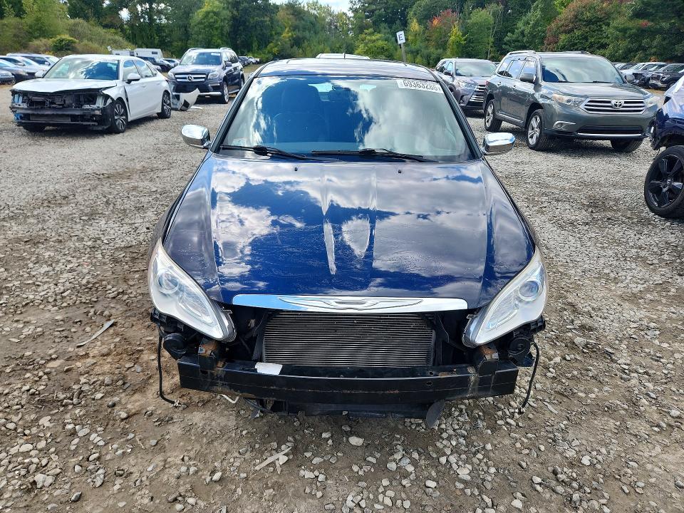 Photo 5 from auction – 2013 CHRYSLER 200 with VIN 1C3CCBCG1DN755194