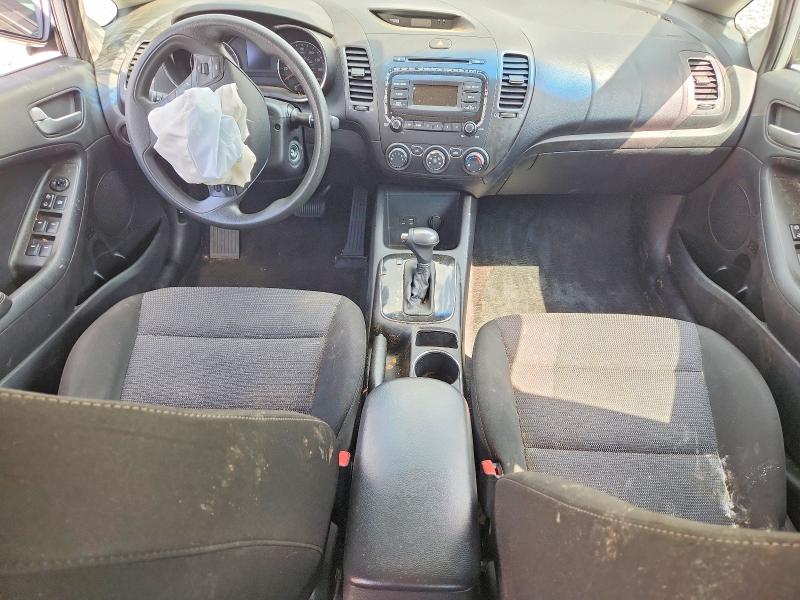 Photo 8 from auction – 2017 KIA FORTE with VIN 3KPFK4A78HE126472