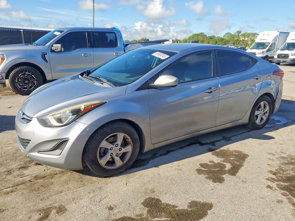 HYUNDAI ELANTRA 2015 with VIN 5NPDH4AE6FH642309 - Photo from auction