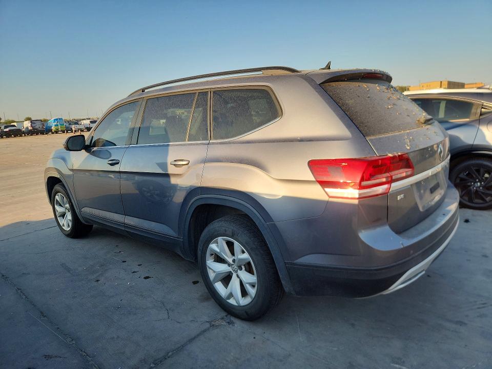 Photo 2 from auction – 2020 VOLKSWAGEN ATLAS with VIN 1V2DP2CA7LC500462