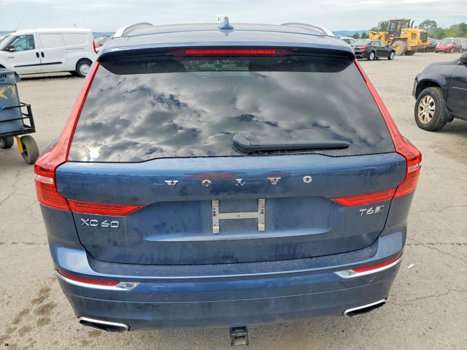 Photo 6 from auction – 2018 VOLVO XC60 with VIN YV4A22RL2J1066498