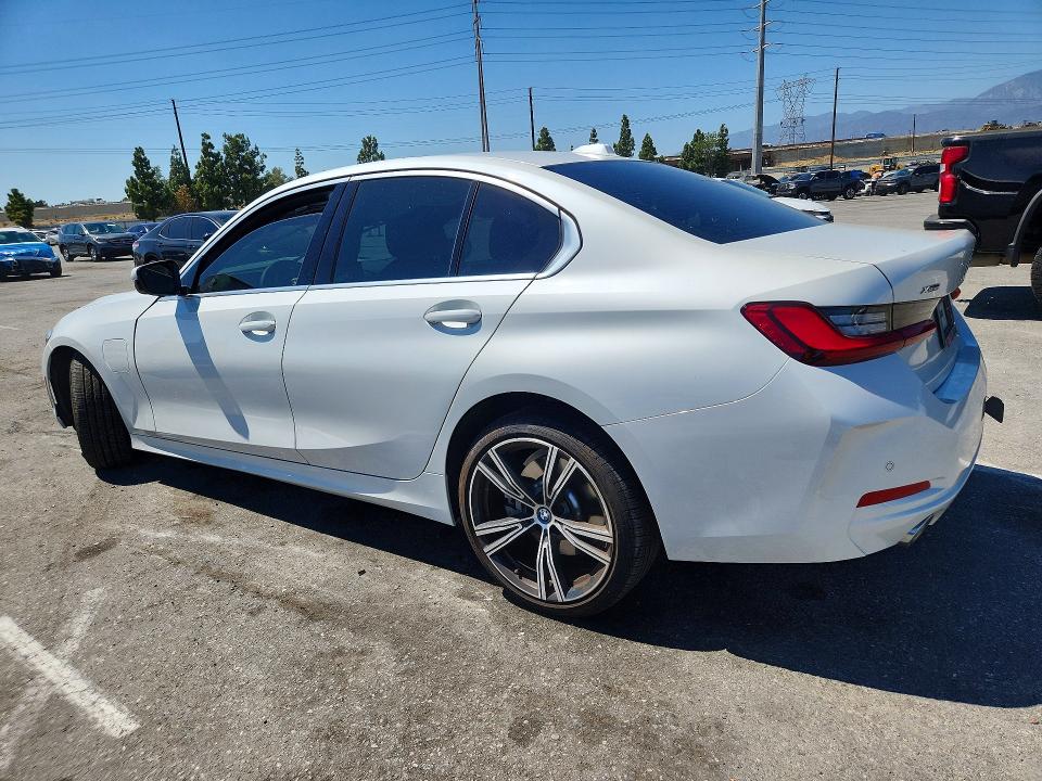 Photo 2 from auction – 2024 BMW 330XE with VIN 3MW39FS07R8E60663