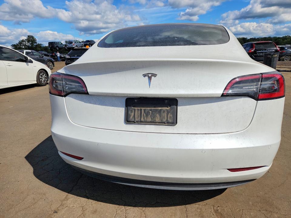 Фото 6 с аукциона – 2021 TESLA MODEL 3 с VIN 5YJ3E1EA3MF928558