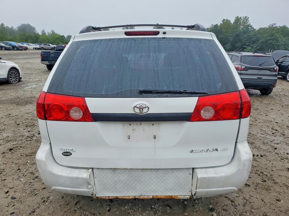Снимка 6 от търг – 2010 TOYOTA SIENNA с VIN 5TDKK4CC6AS340168