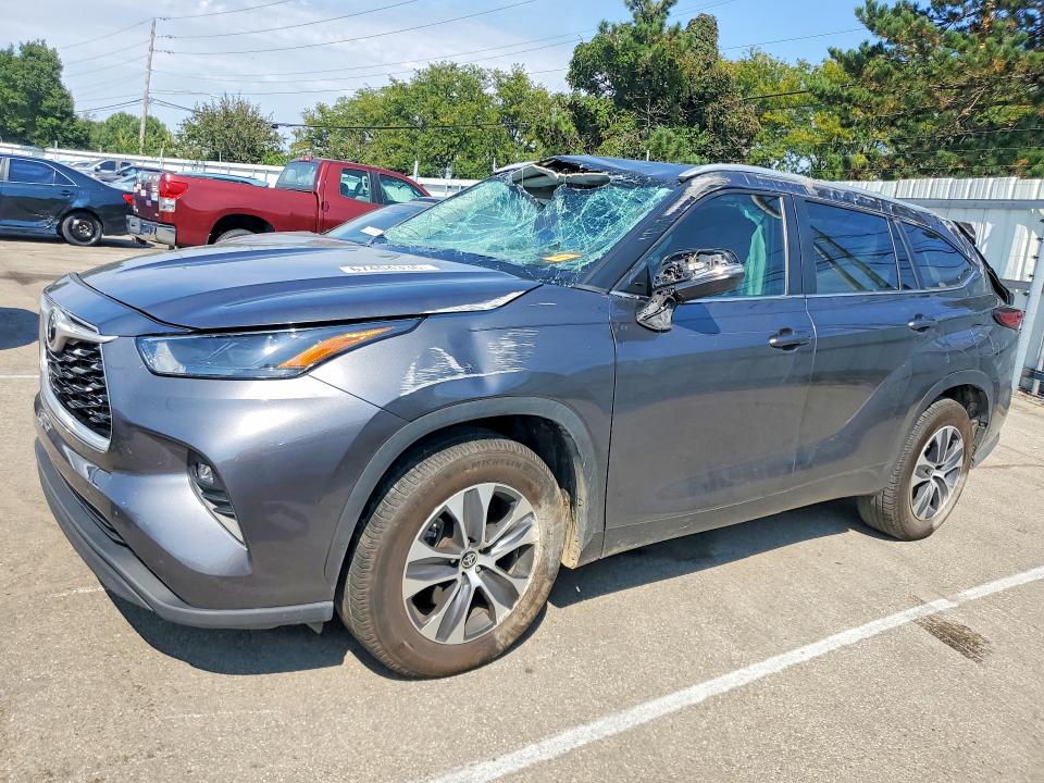 2023 TOYOTA HIGHLANDER - Търг №67404336