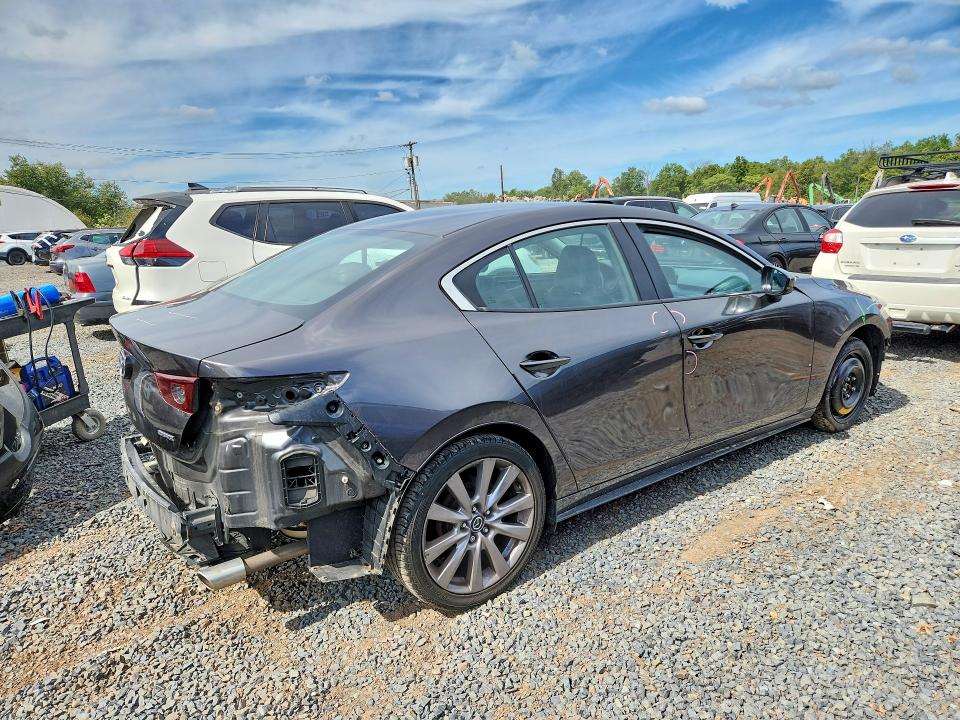 Снимка 3 от търг – 2021 MAZDA 3 с VIN 3MZBPACLXMM251723