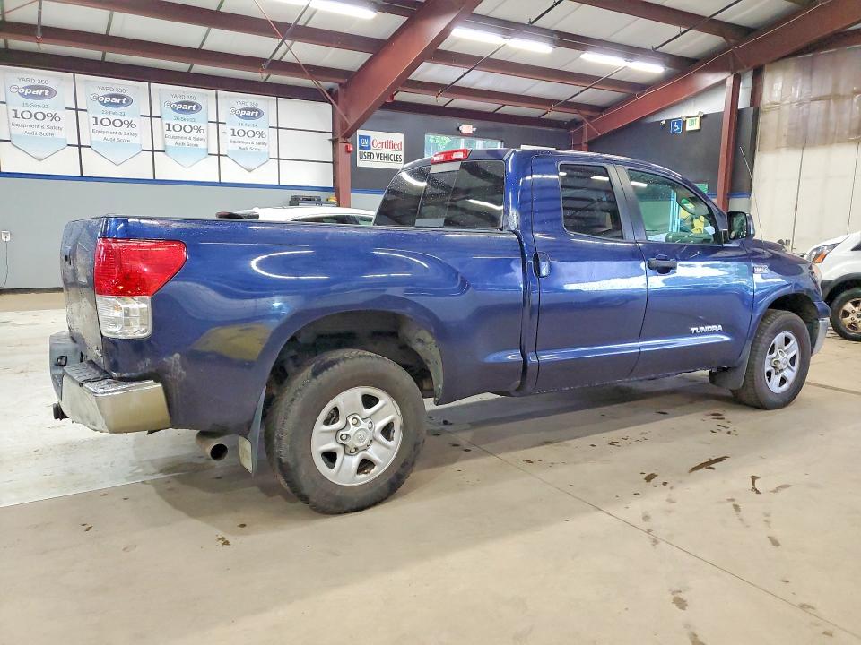 Photo 3 from auction – 2011 TOYOTA TUNDRA with VIN 5TFUY5F10BX168870