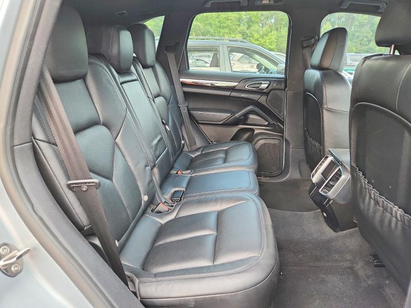 Photo 11 from auction – 2016 PORSCHE CAYENNE with VIN WP1AA2A25GLA11595