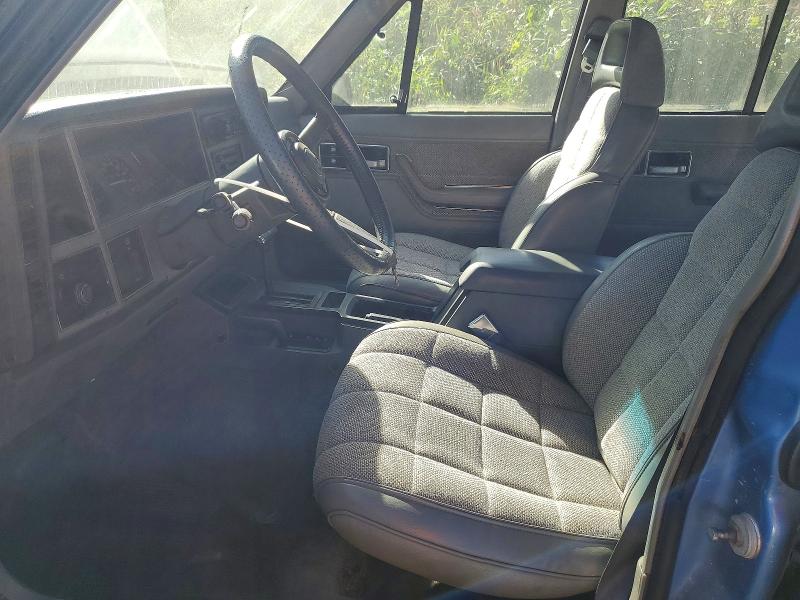 Photo 7 from auction – 1990 JEEP CHEROKEE with VIN 1J4FJ58L4LL148491